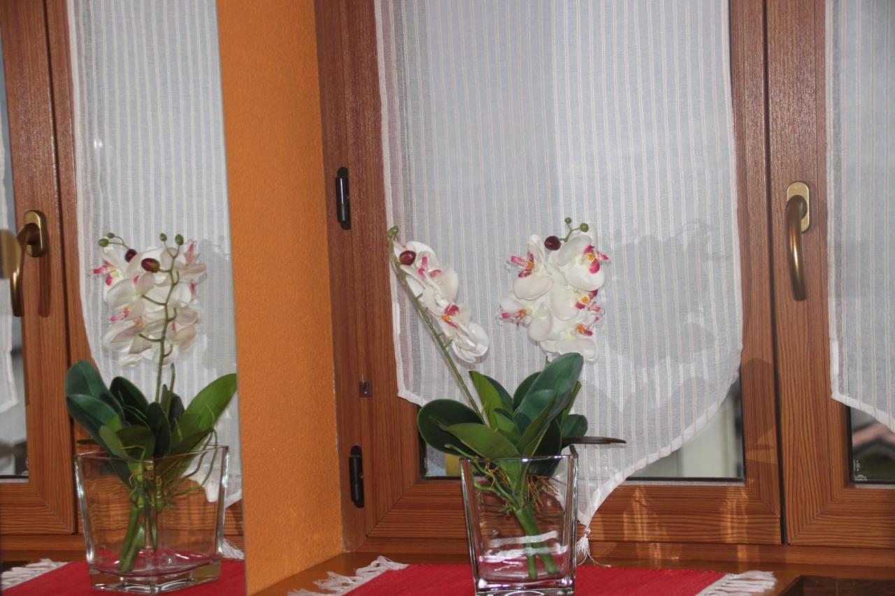 La Madonnina Apartment Villa di Tirano Екстериор снимка